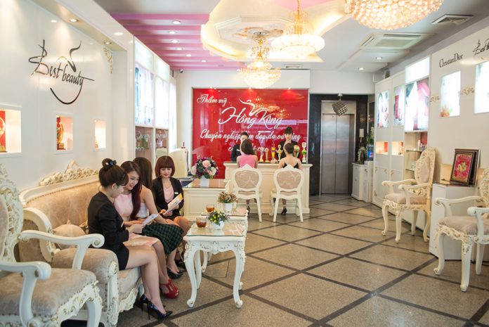 TMV_hong_kong_9 Với bất kỳ dịch vụ làm đẹp bạn cũng sẽ nhận được sự phục vụ chu đáo nhất đến từ các chuyên gia và nhân viên tại đây